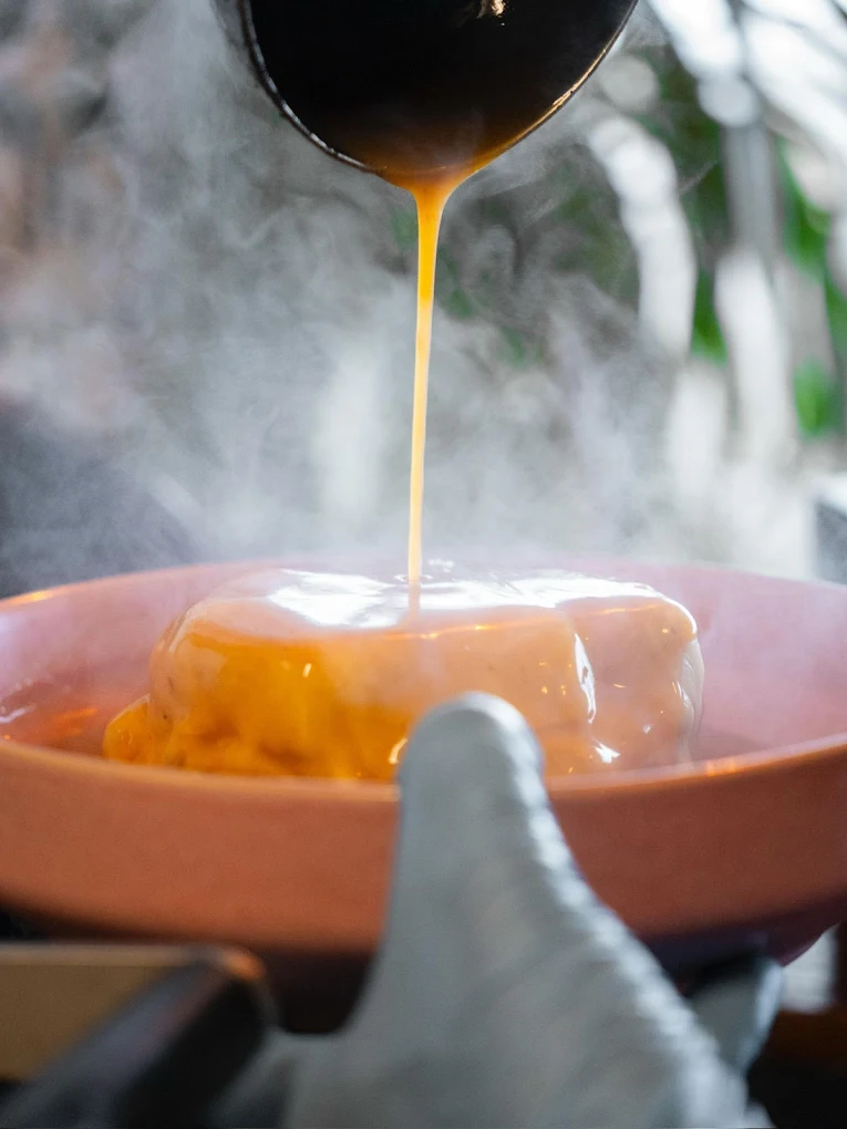 Mirone – Cachorrinhos da Baixa is the first-ever Francesinha of the Month winner