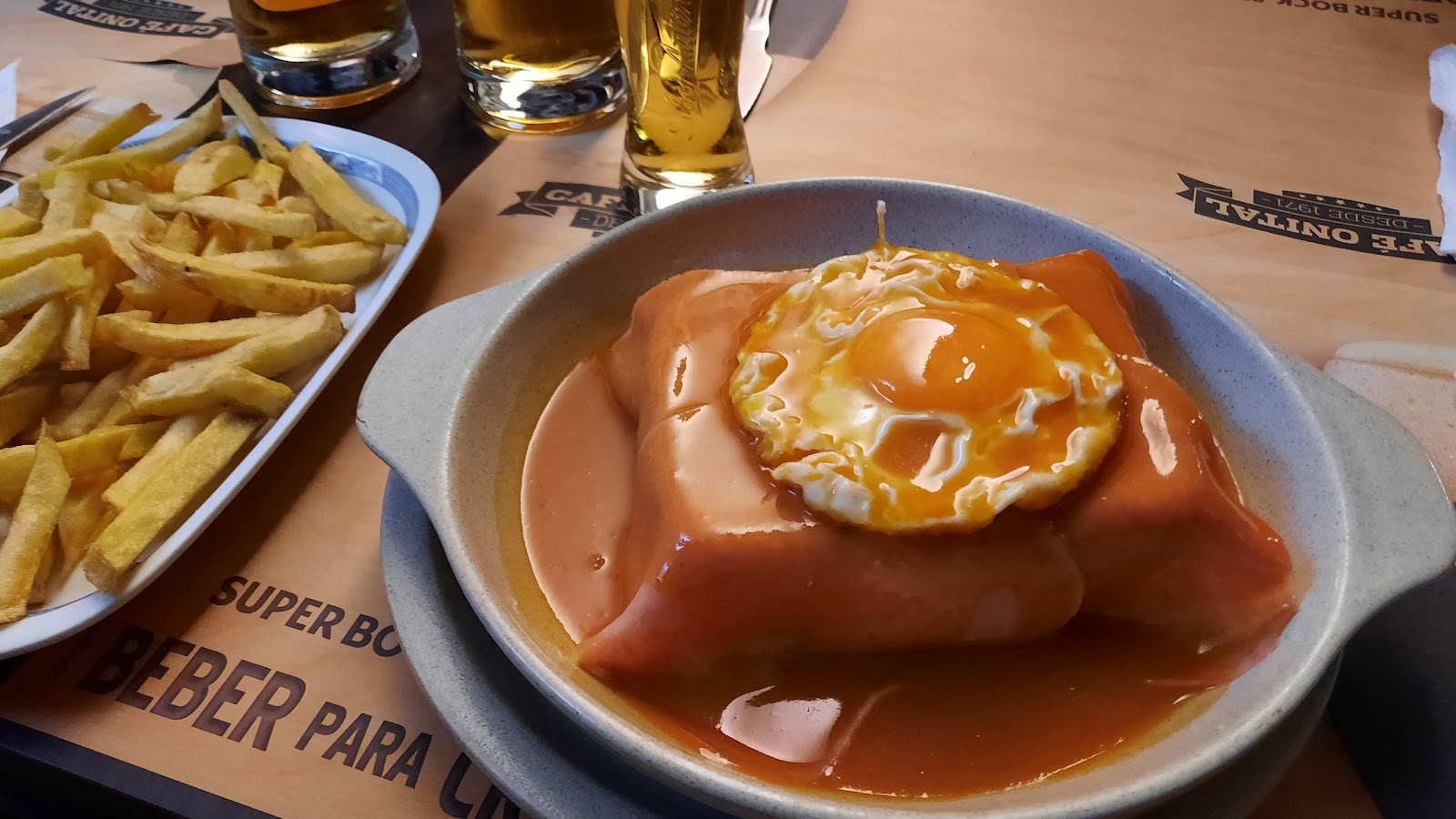 Francesinha at Café Onital