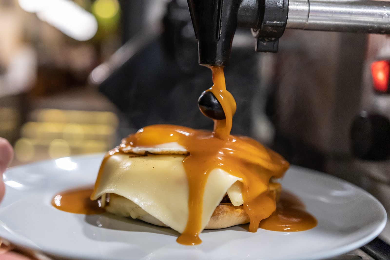 Francesinha at Capa na Baixa
