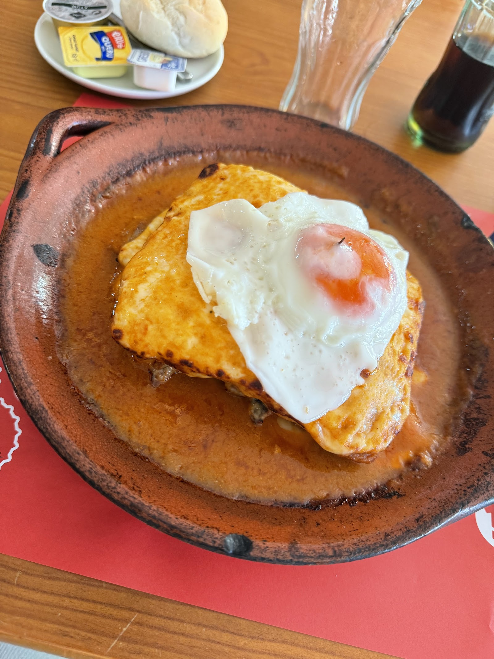Francesinha at Restaurante Monteiros - Prato do dia | Francesinha Forno a Lenha | Anho e Cabrito em Forno a Lenha